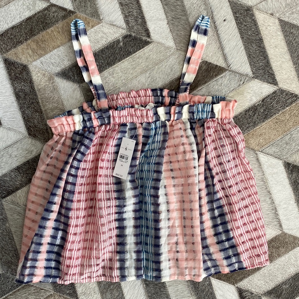 NWT Lou & Grey Cropped Tank